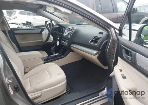 2017 Subaru Legacy 2.5I Premium из США, поврежденный, VIN 4S3BNAC66H3039637